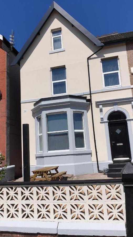Coast Station Road * Blackpool