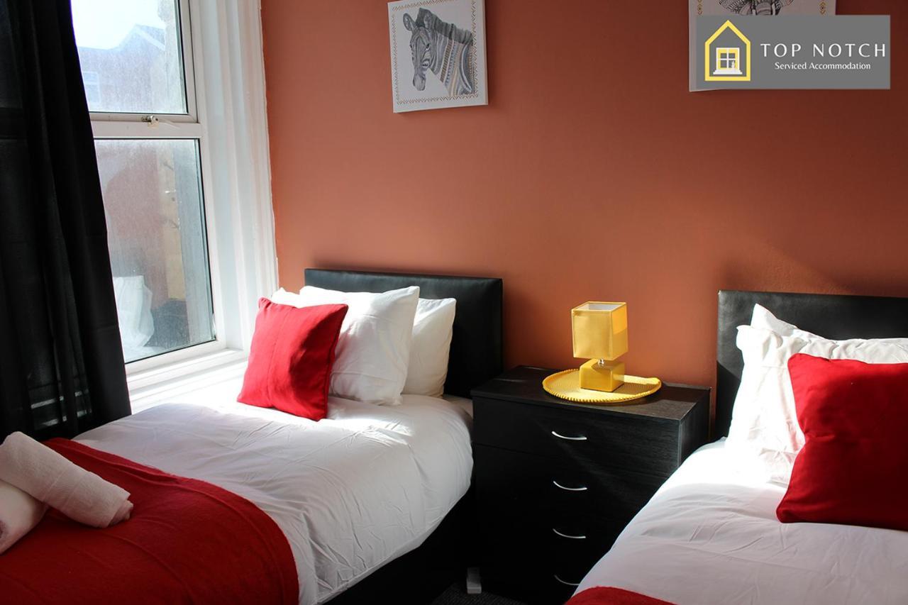 2 Bedroom At , Top Notch Serviced , Free Wifi *