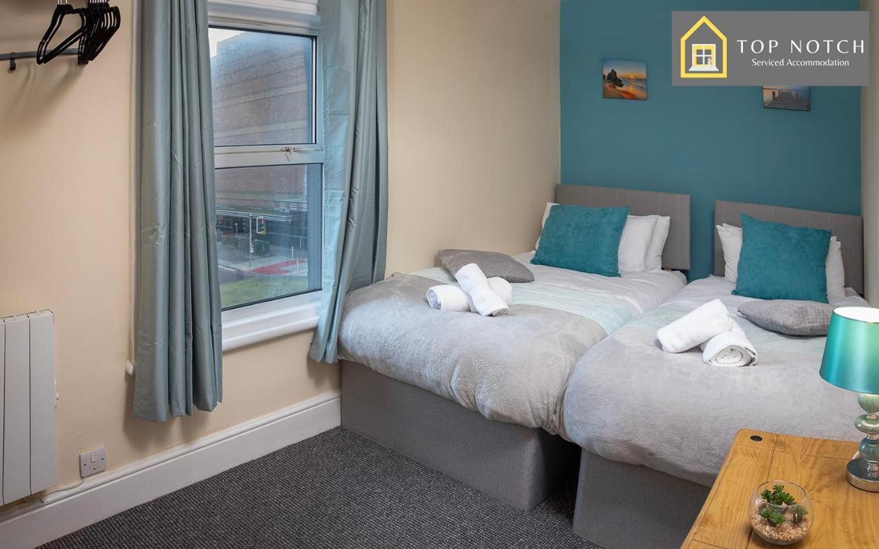 Apartment 2 Bedroom At , Top Notch Serviced , Free Wifi *