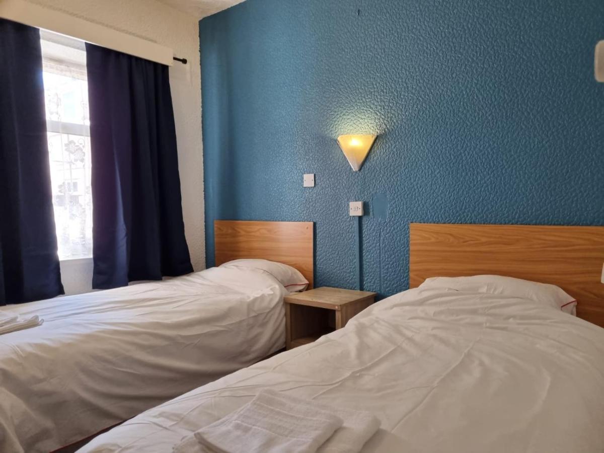 The J&J Hotel Blackpool 3* Blackpool