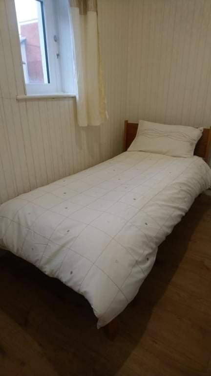 Bed & Breakfast Number 36 *