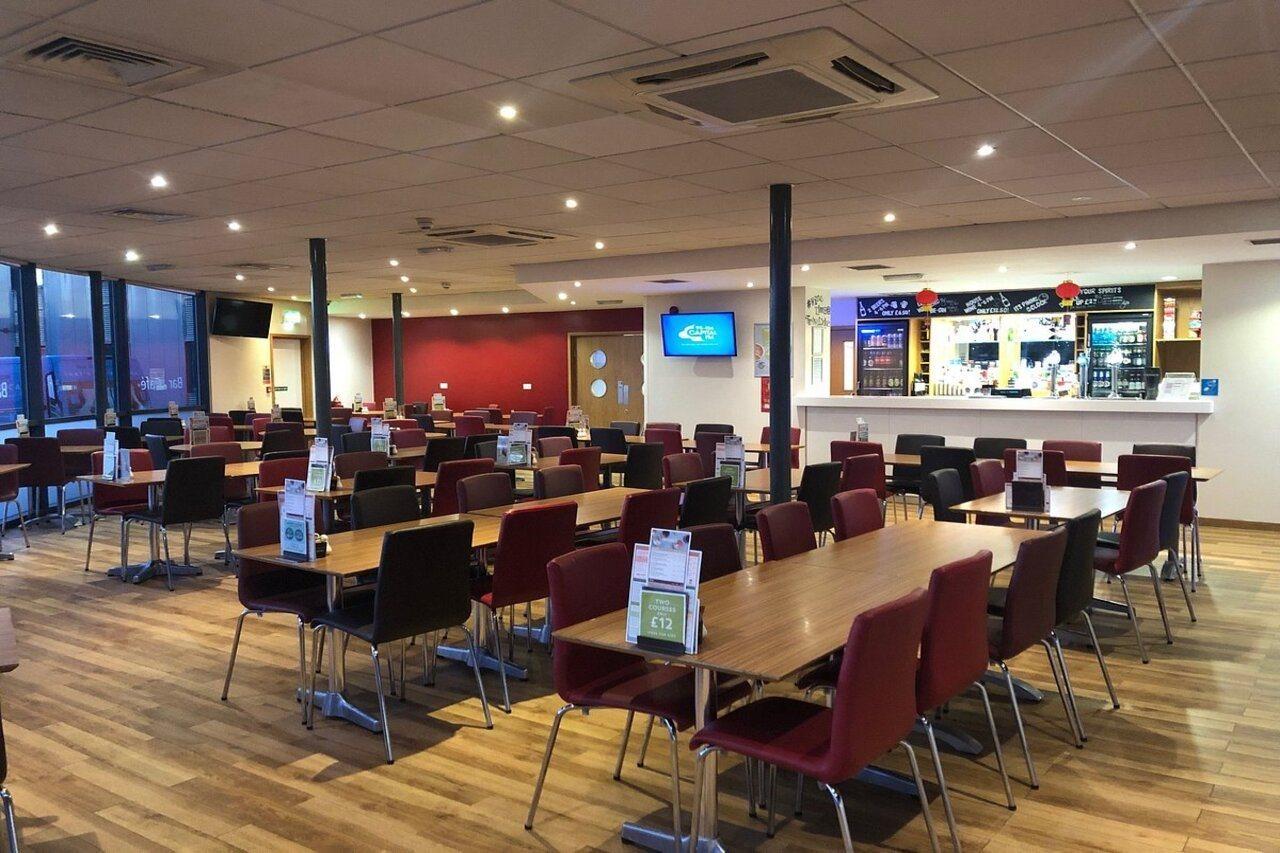 Travelodge South Shore Hotel