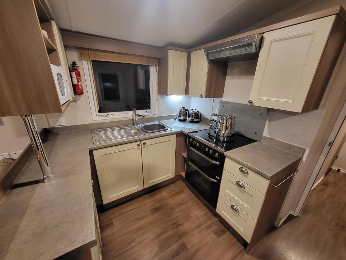 Caravan 66 Kensington At Marton Mere Holiday Park Holiday home Blackpool