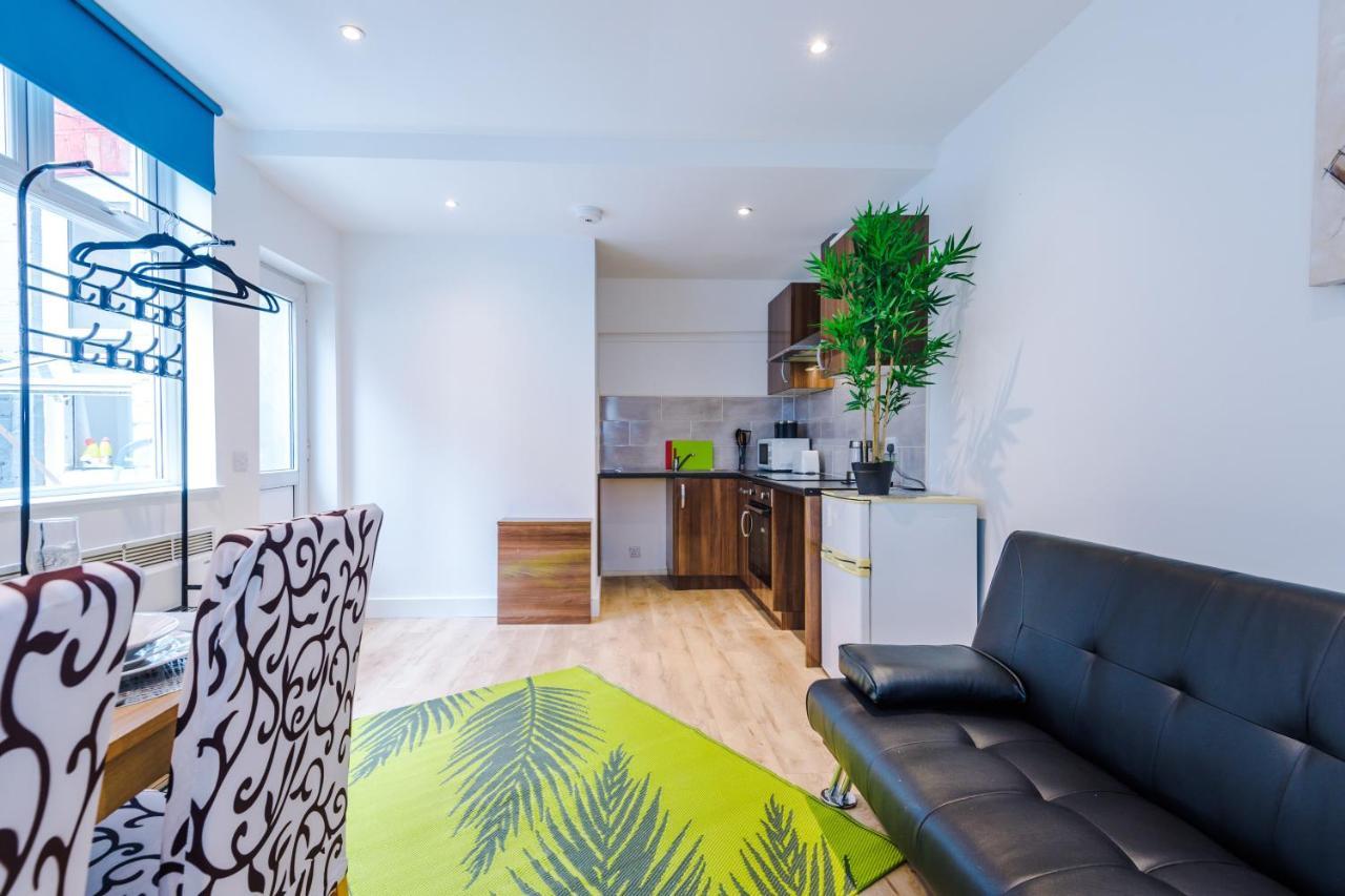 Empire - Grasmere Road