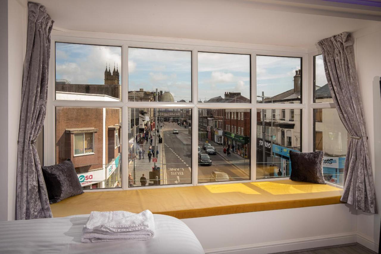 Apartment Town View By Sasco