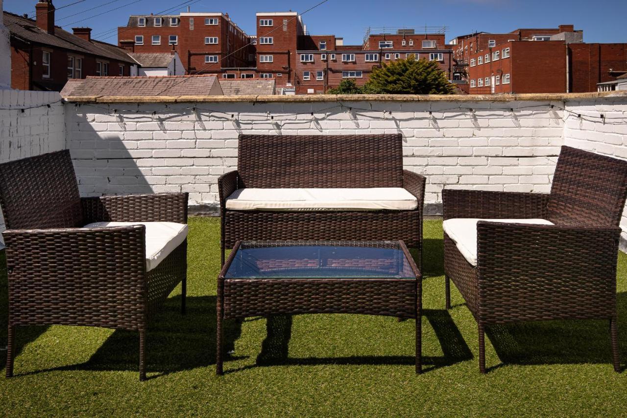 02 Holmfield Apartment