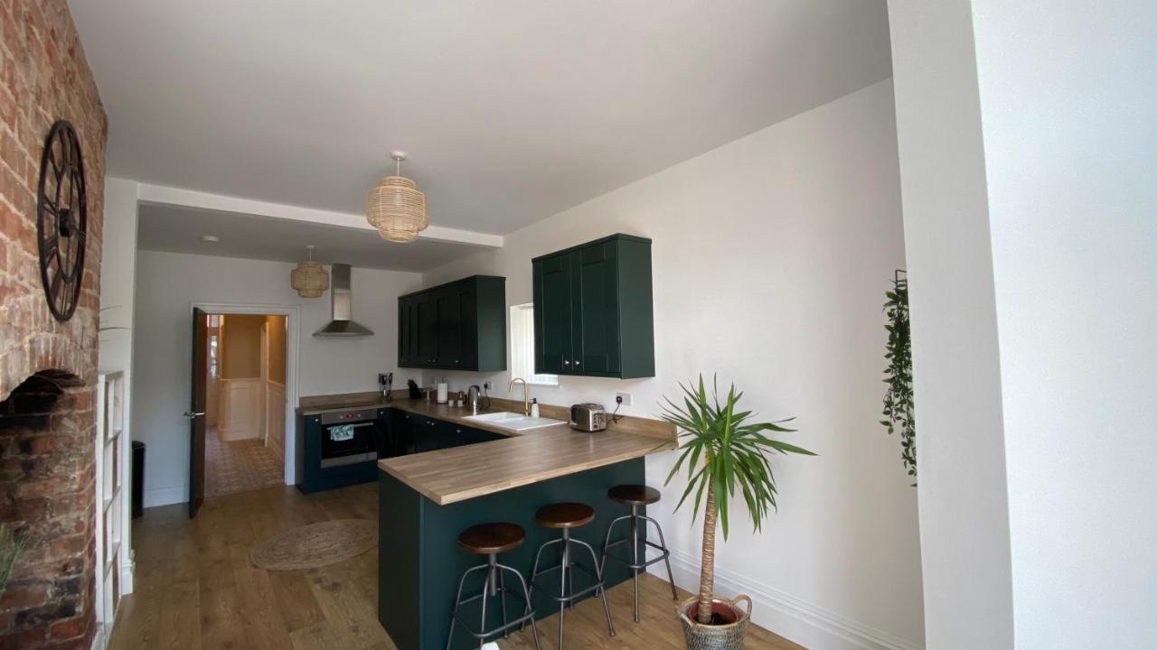 Villa Hesketh - 4 Bedroom Seaside