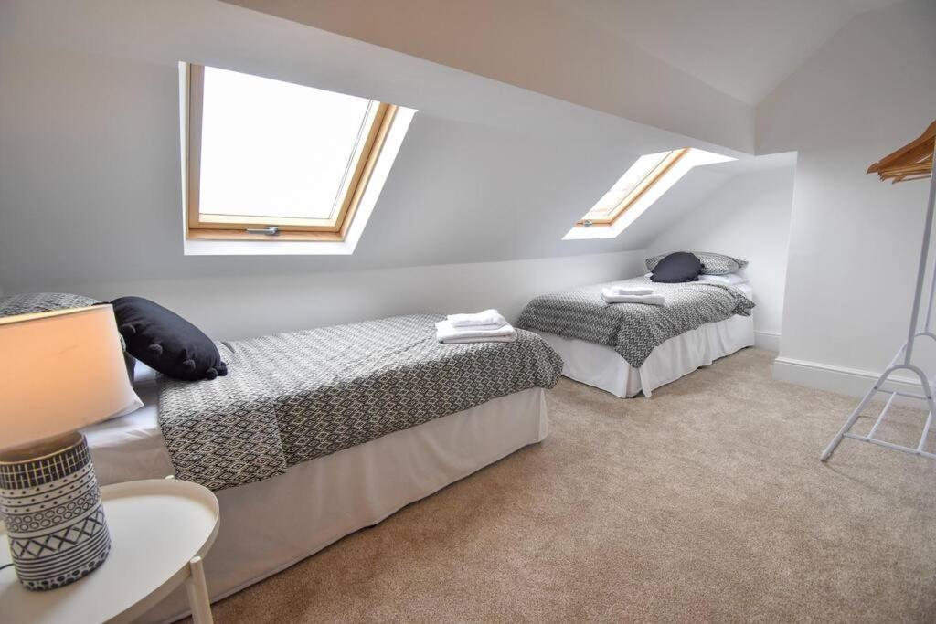 Hesketh - 4 Bedroom Seaside Blackpool