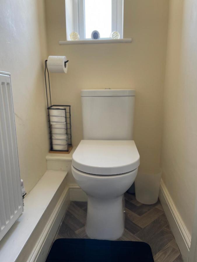 Cheerful 3 Bedroom Town House With Hot Tub Holiday home *