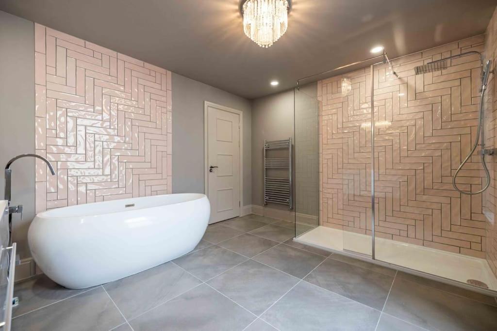 Apartment V-one By The V Group Blackpool