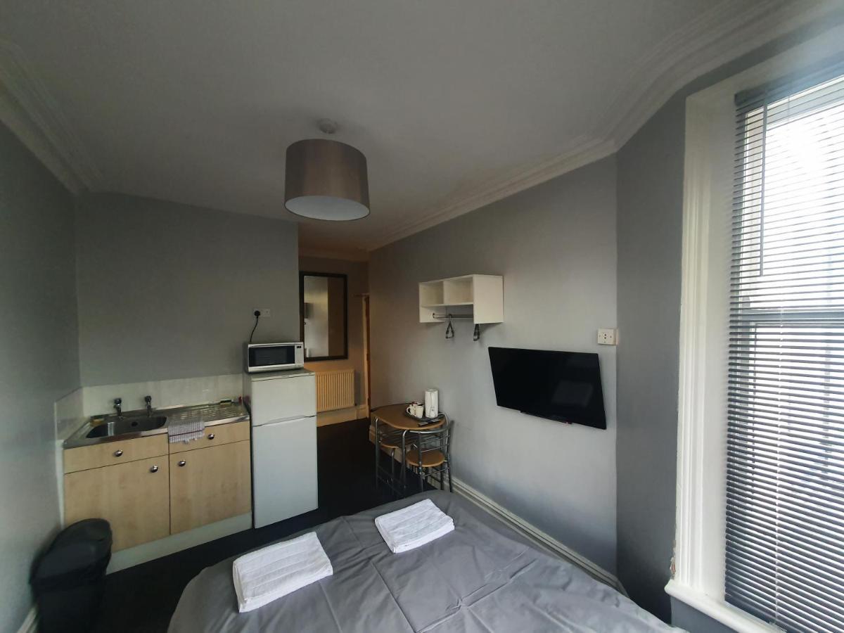 North Close To Station With Free Parking