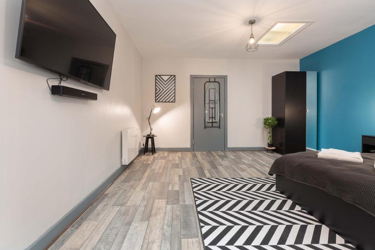 Pine Studio Apartment *
