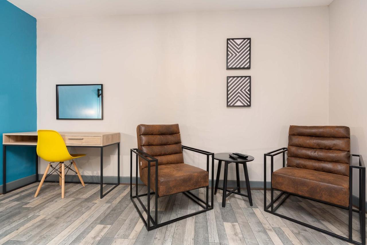 Pine Studio Apartment
