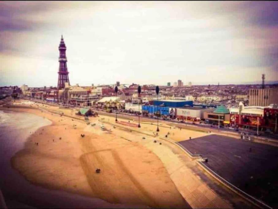 Spacious Family Minutes From The Blackpool