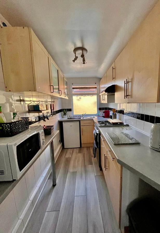 Entire In With Free Parking And A Private Patio Garden * Blackpool