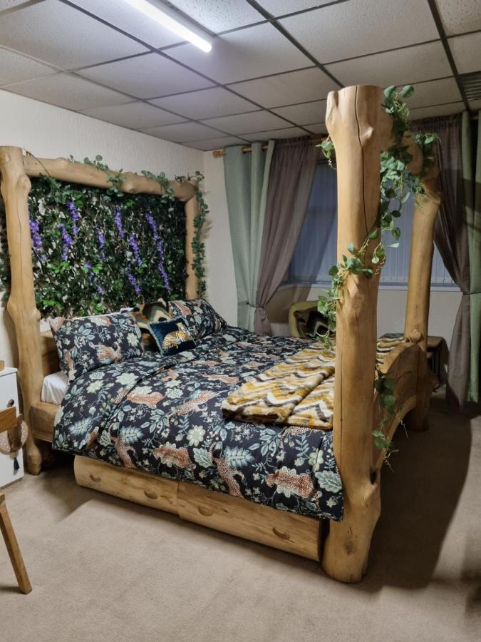 The New Sandygate Flats Apartment *