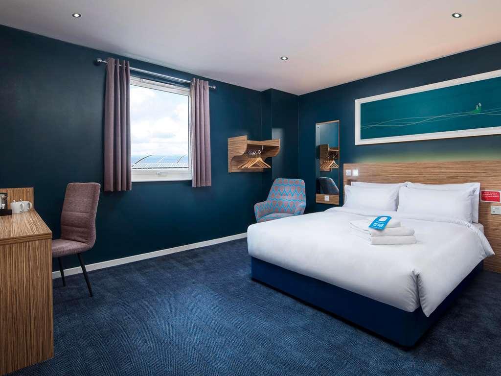 Travelodge South Shore 3*