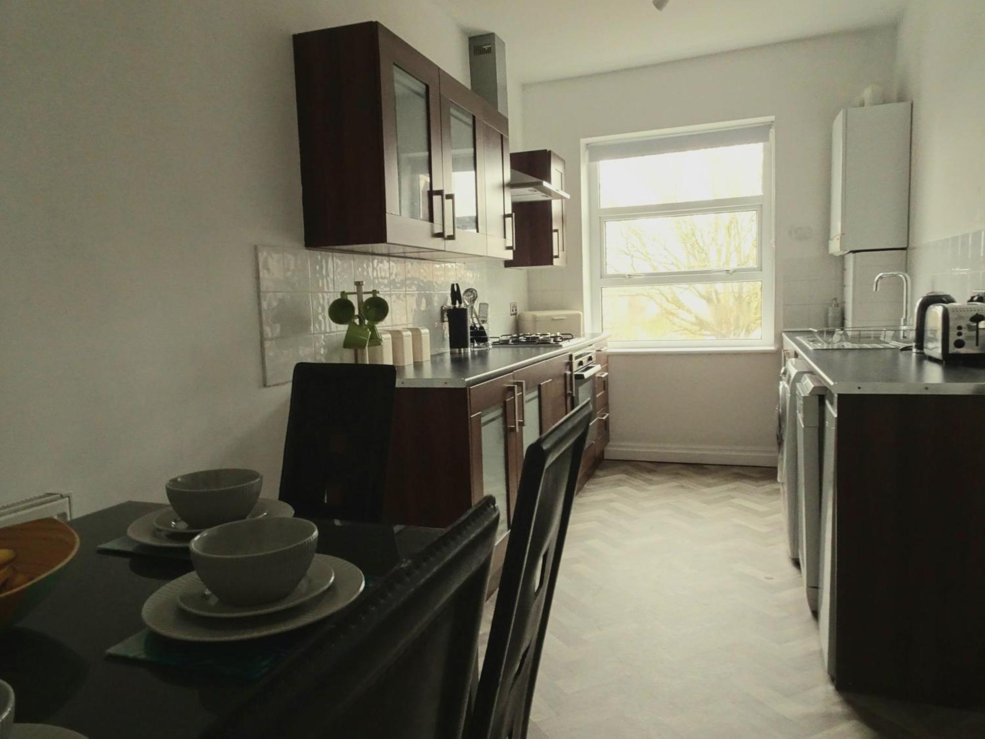 Earthling 1, Apartment Blackpool