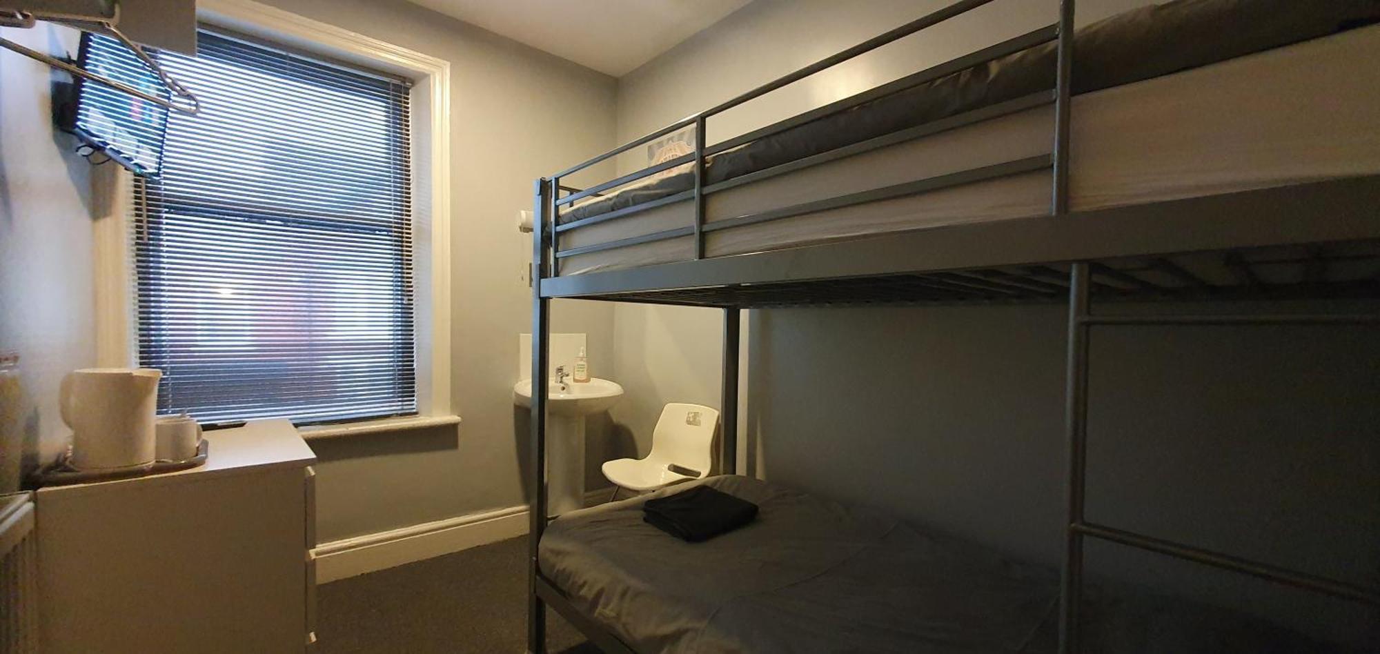 North Close To Station With Free Parking Blackpool