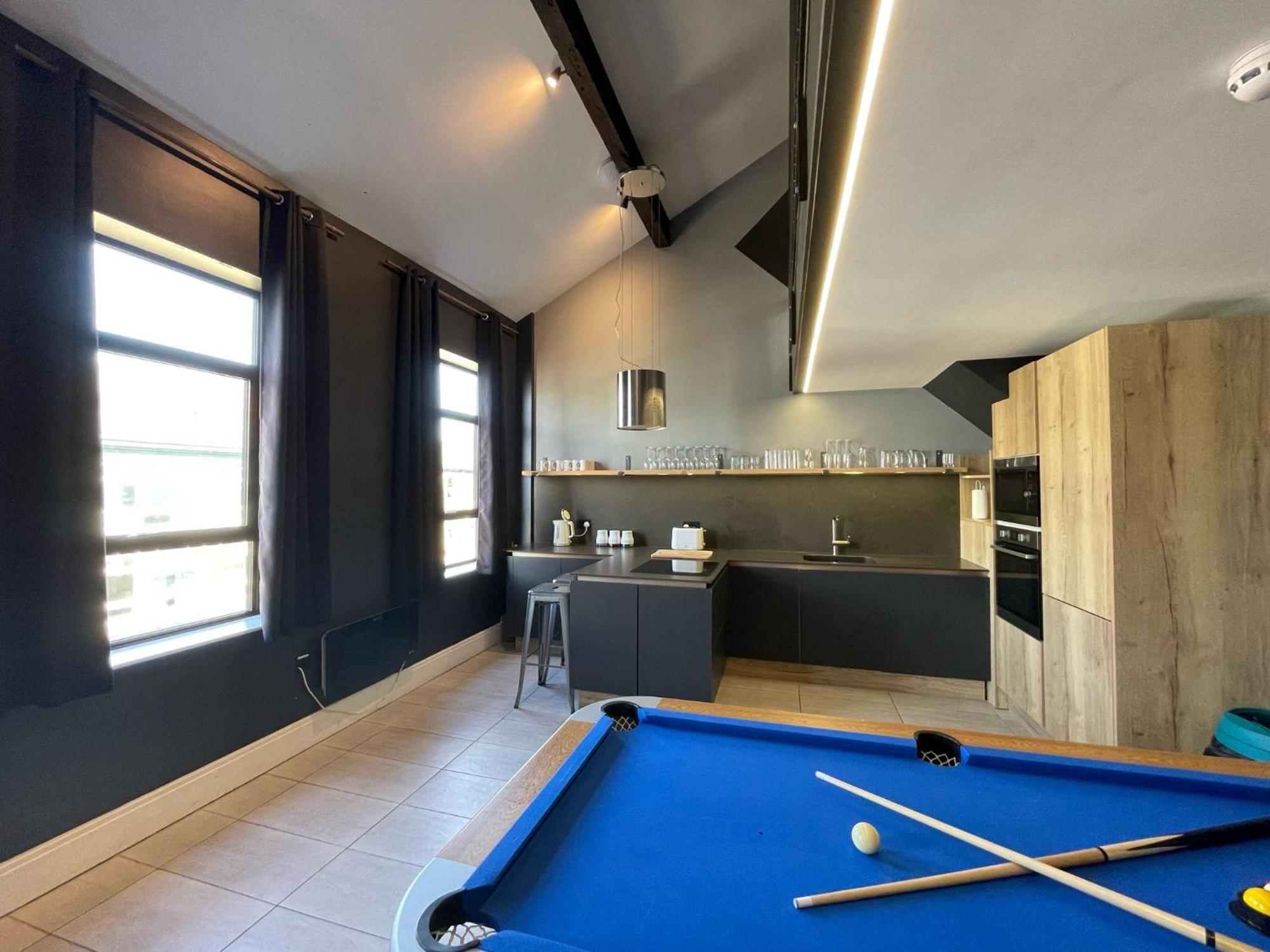 Apartment The Luxury Penthouse By Sasco