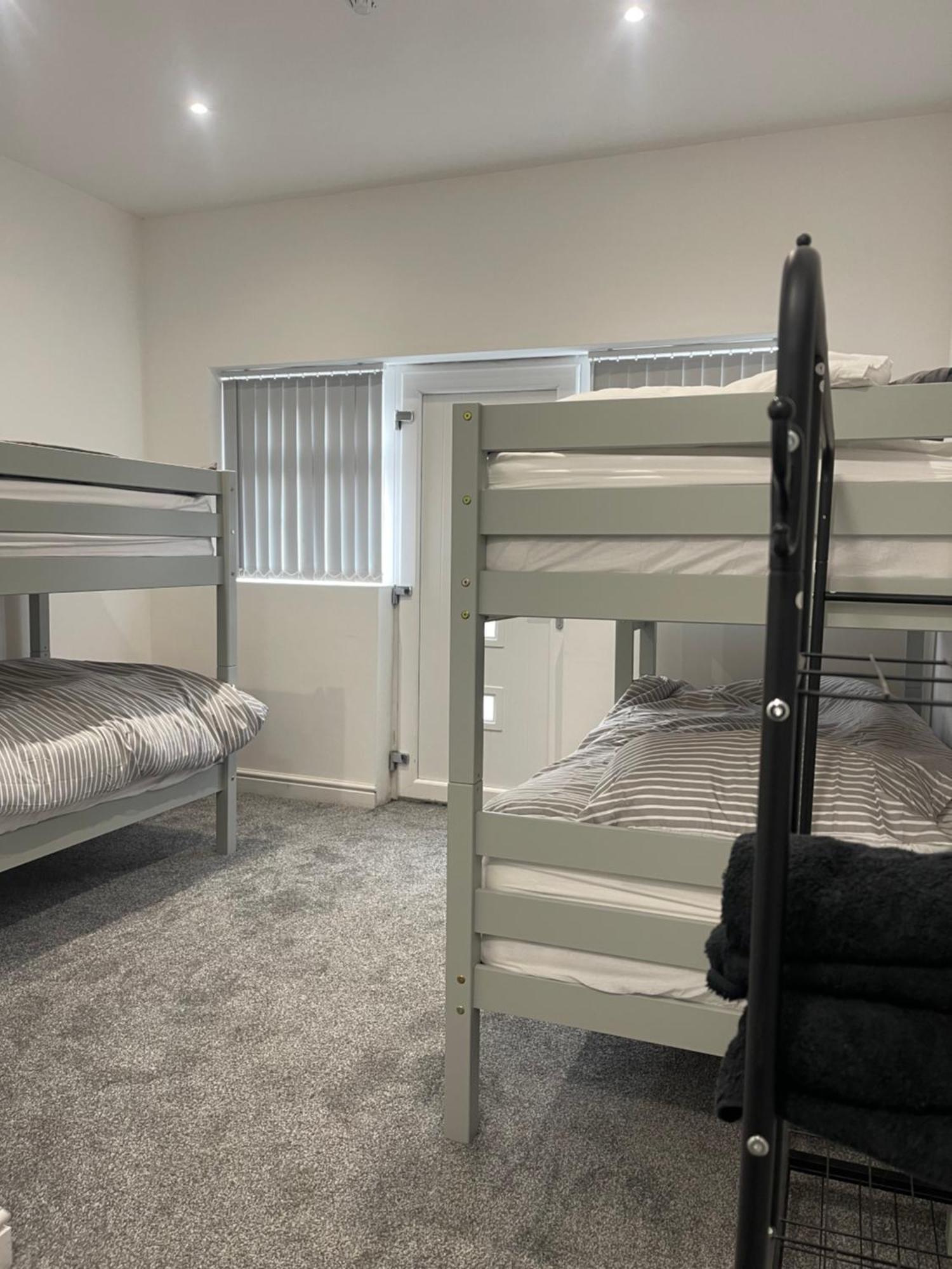 Apartment Ground Floor - Balmoral - 2 - Sleeps 6 Free Wifi