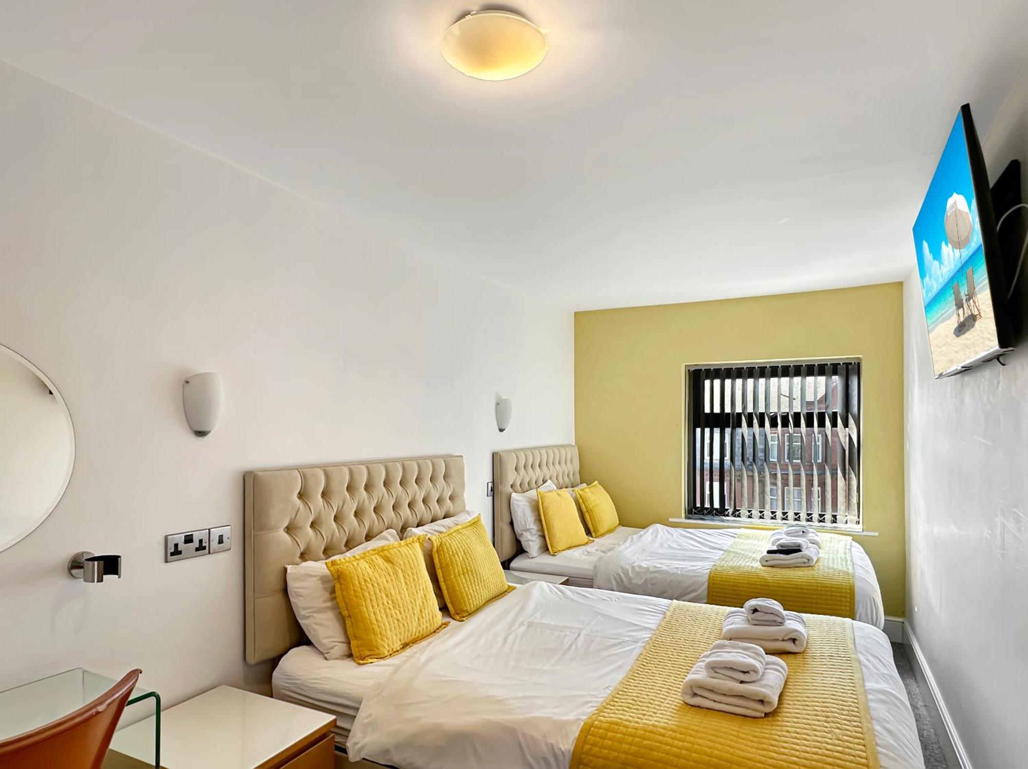 Granada Apartments Berkeley * Blackpool