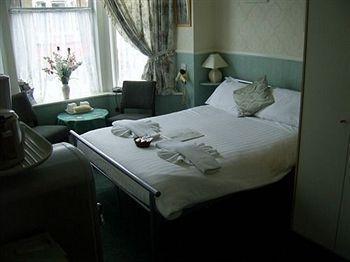 The Berkswell Hotel Blackpool