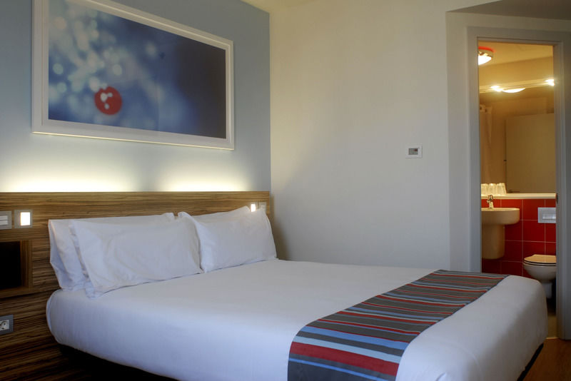 Travelodge South Shore