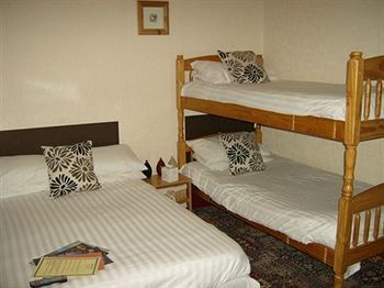 Hotel Cowley 2*