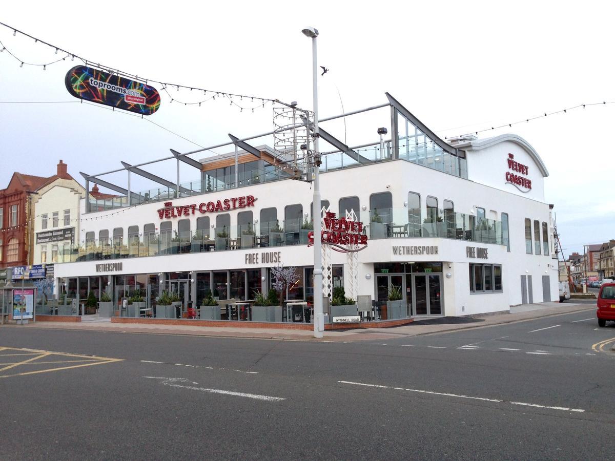 Hotel Mojitos Group Weekends Blackpool