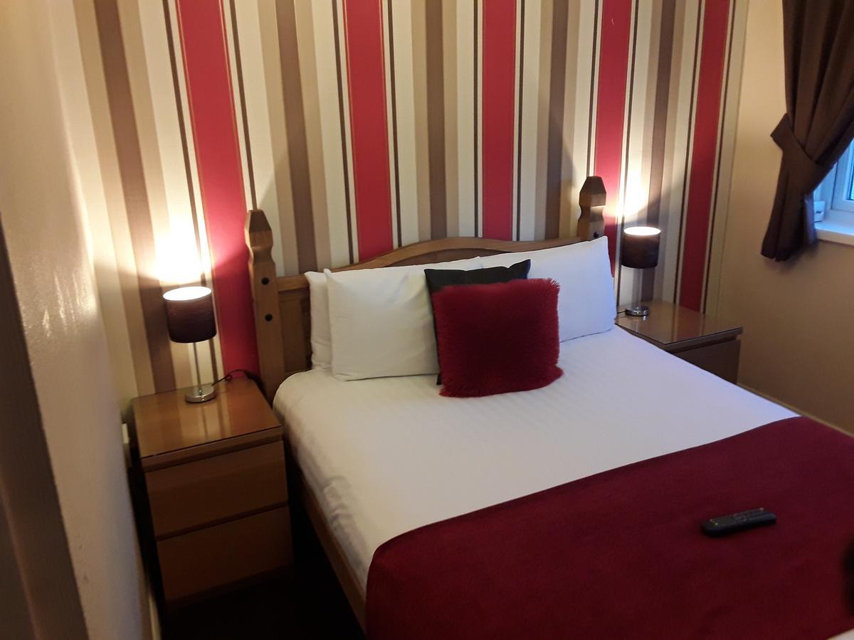 Manchester House Bed & Breakfast Blackpool