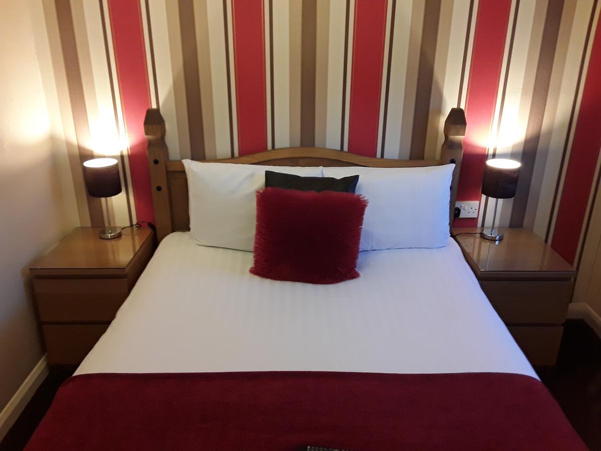 Manchester House Bed & Breakfast