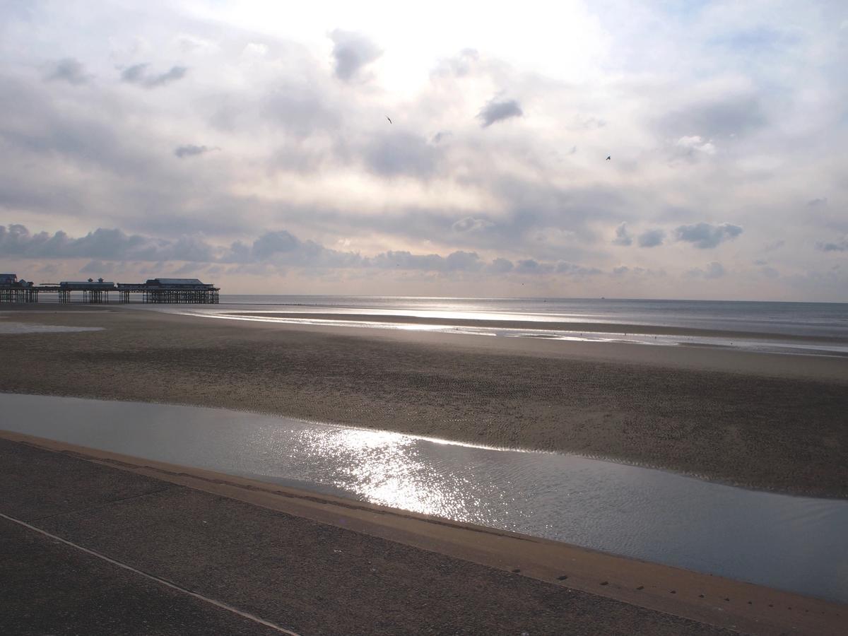 Golden Sands Hotel - St Chad'S Road 3* Blackpool