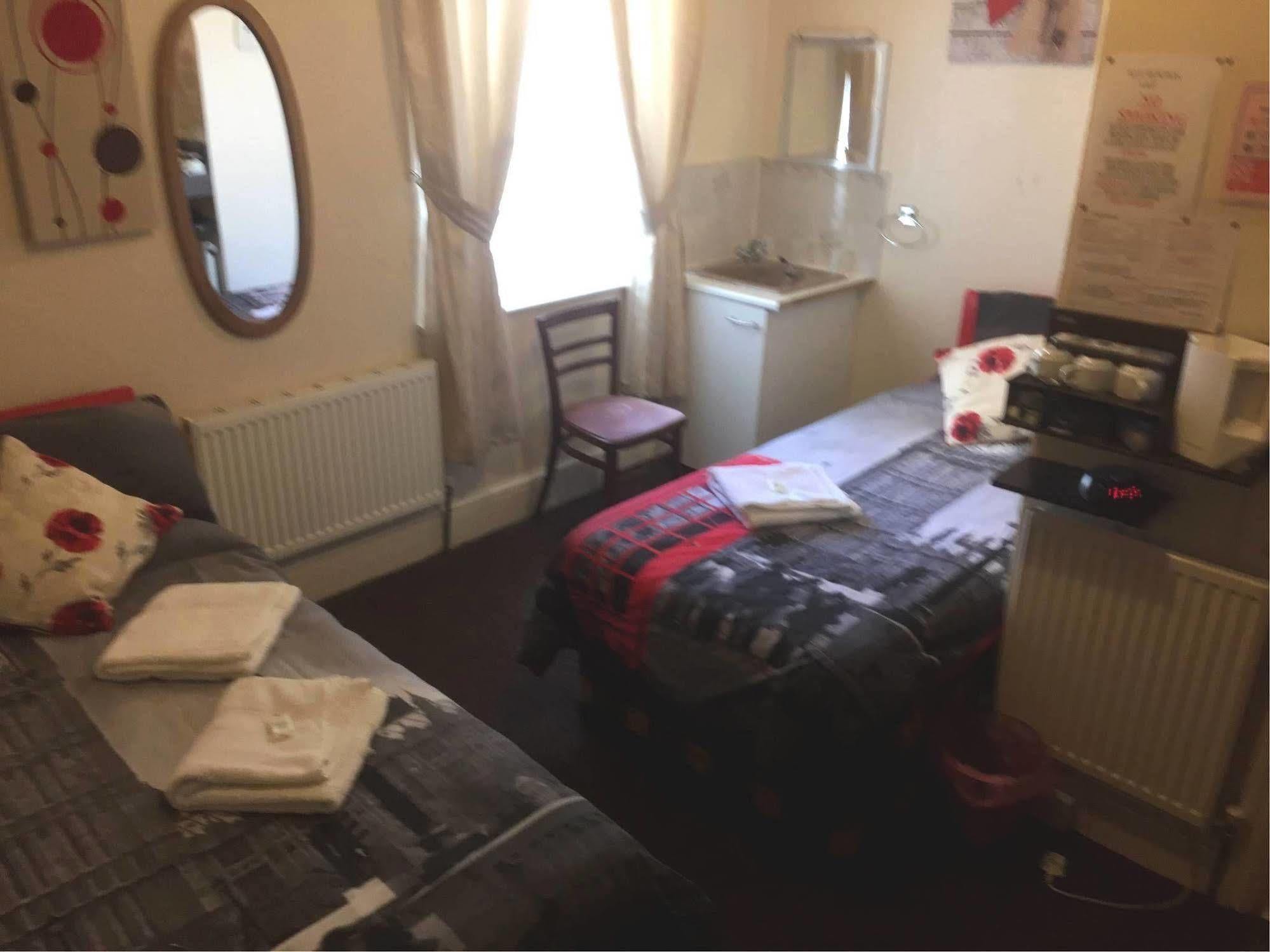 Willow Grove 3* Blackpool