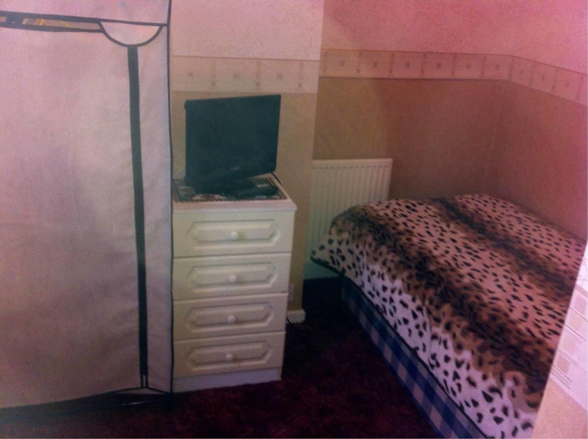 Willow Grove 3* Blackpool