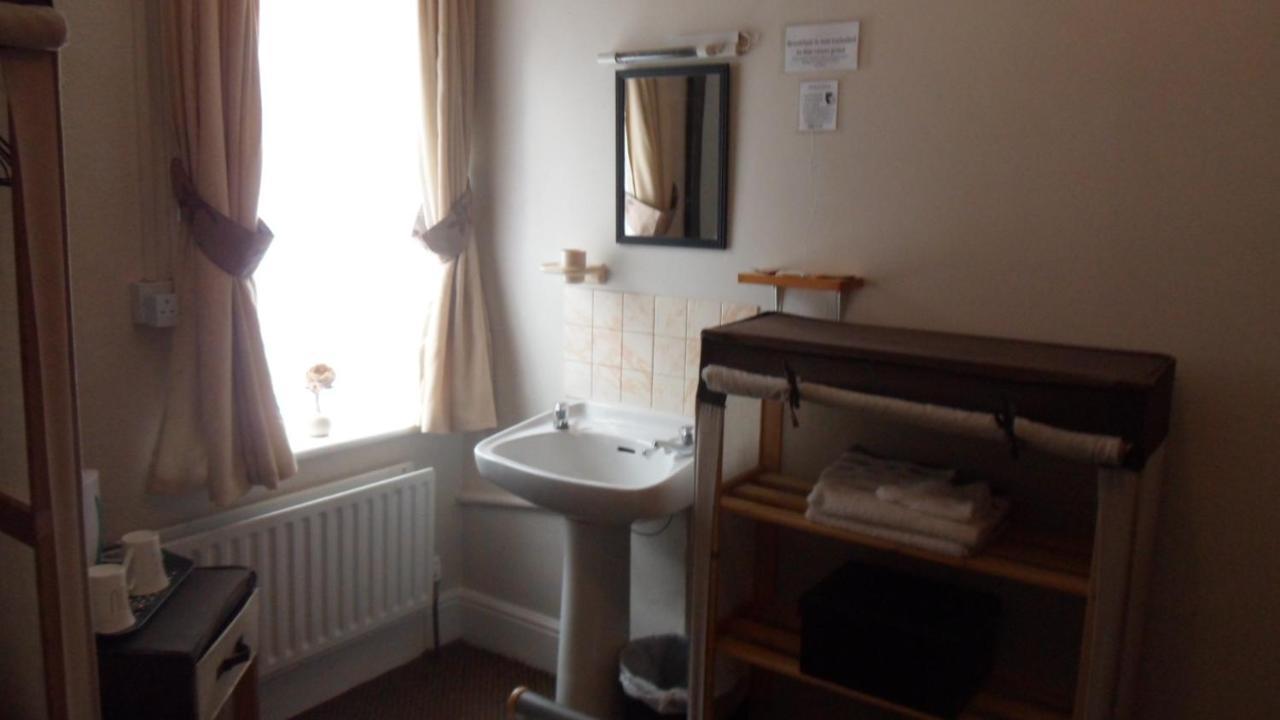 Appleton 3* Blackpool