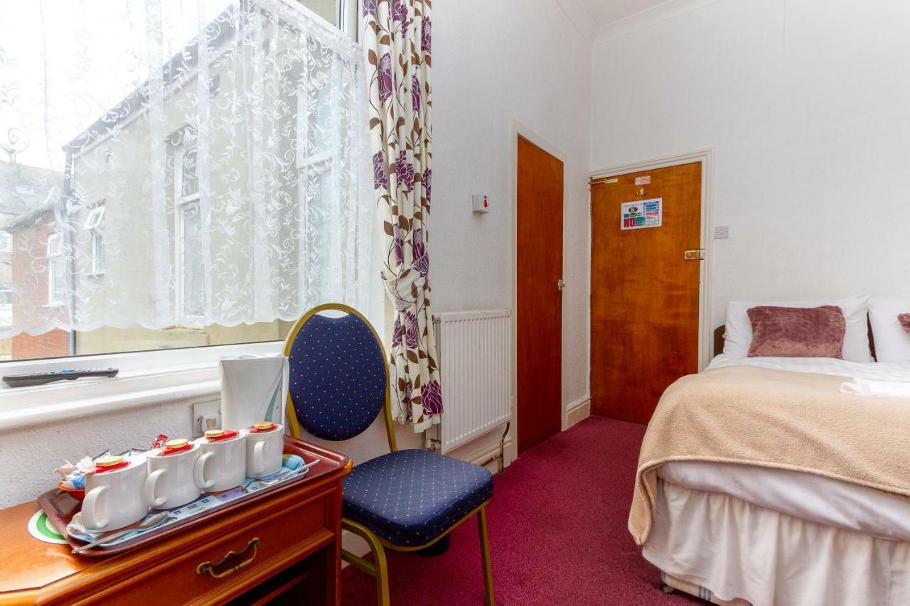 Keighley House Guest house 3*