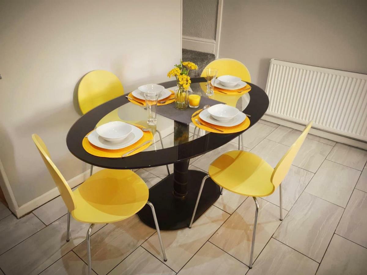 Sunflower Under Sasco * Blackpool