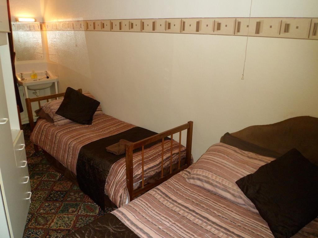 Ardwick House Bed & Breakfast