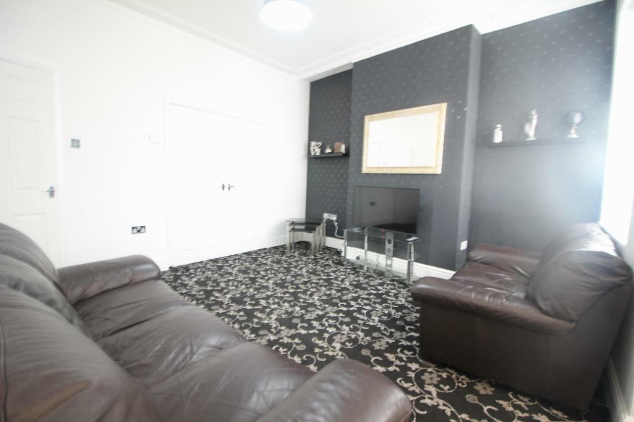 Henthorne Choice - Large - Close To Town Centre