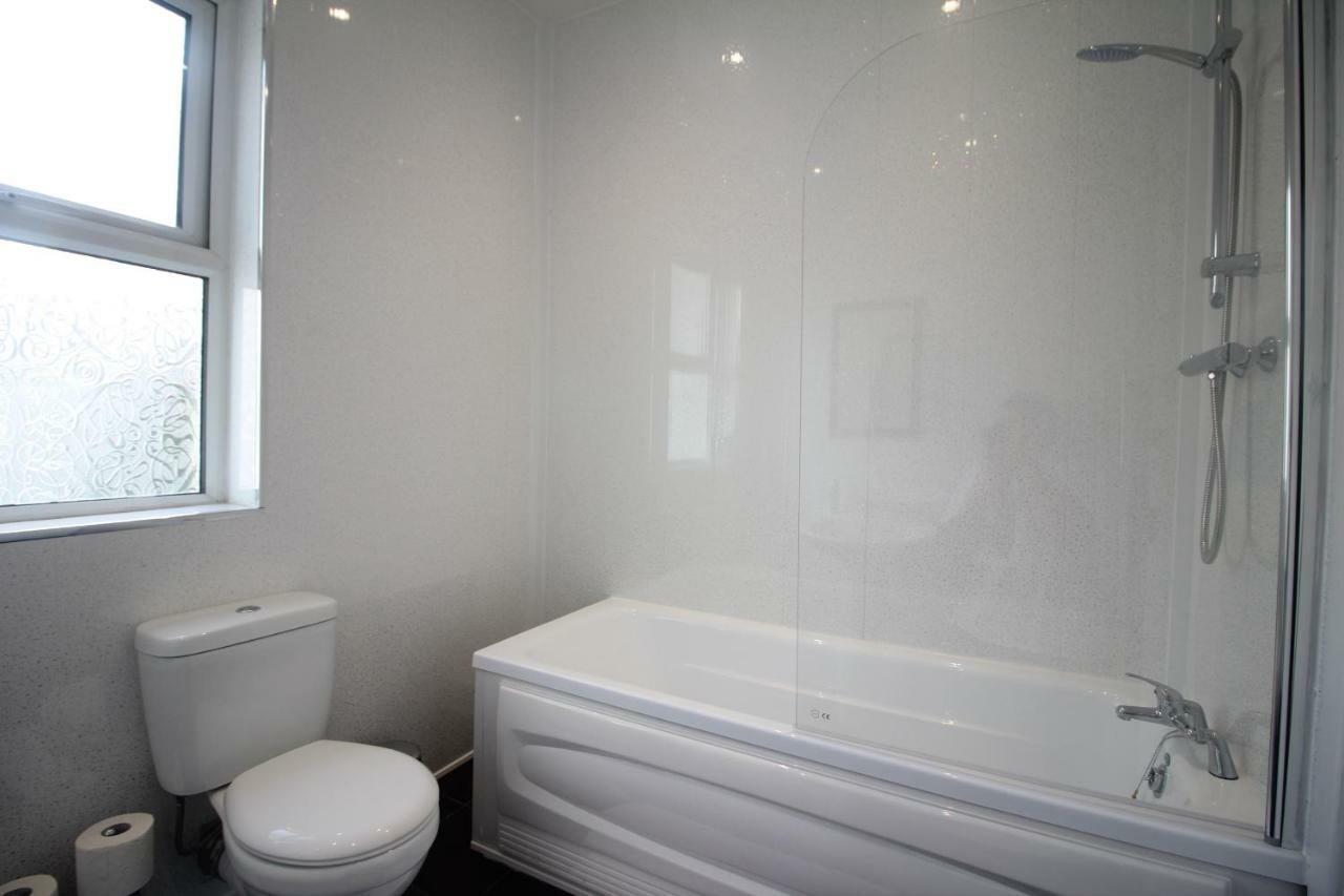 Henthorne Choice - Large - Close To Town Centre *