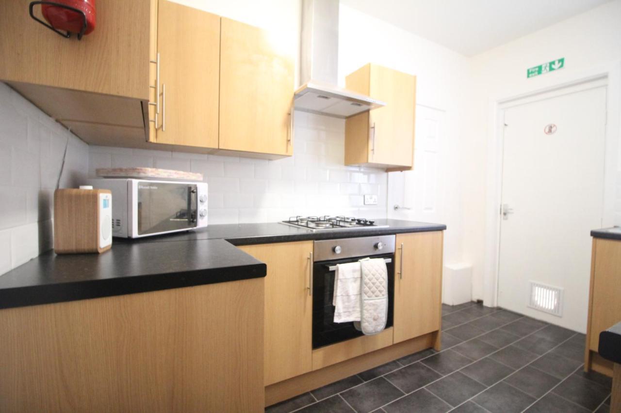 Egerton Choice - Town Centre - Modern And Spacious - Large Holiday home Blackpool