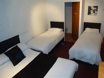 The Sandhurst 2* Blackpool