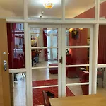Scarlets Hotel