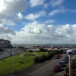 Thorncliffe Holiday Flats