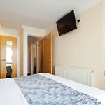 Queens Mansions: Sunset Apartment