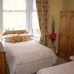 Bedmond Hotel