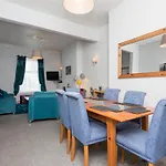 Langan\'S Blackpool Holiday Let