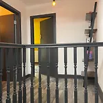 The Willow - Superb Spacious 3 Bed Room Apartment