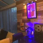 The Beach House South - Blackpool - Entire Holiday Home